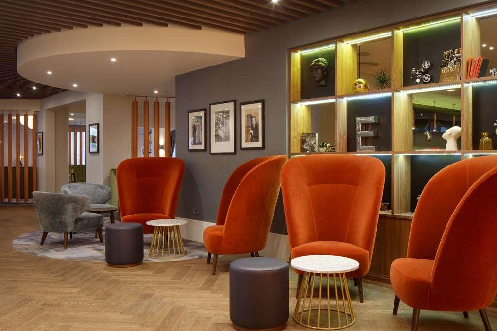 ホテル Doubletree By Hilton London Elstree ボーハムウッド インテリア 写真