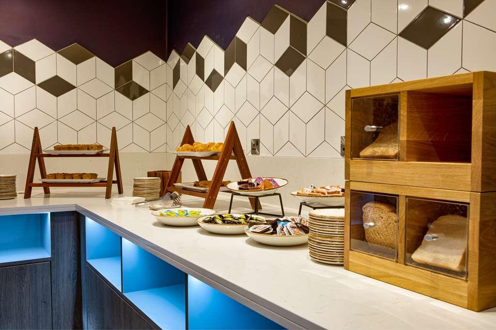 ホテル Doubletree By Hilton London Elstree ボーハムウッド エクステリア 写真