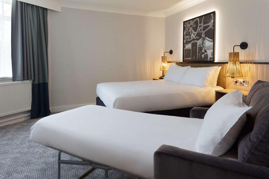 ホテル Doubletree By Hilton London Elstree ボーハムウッド 部屋 写真