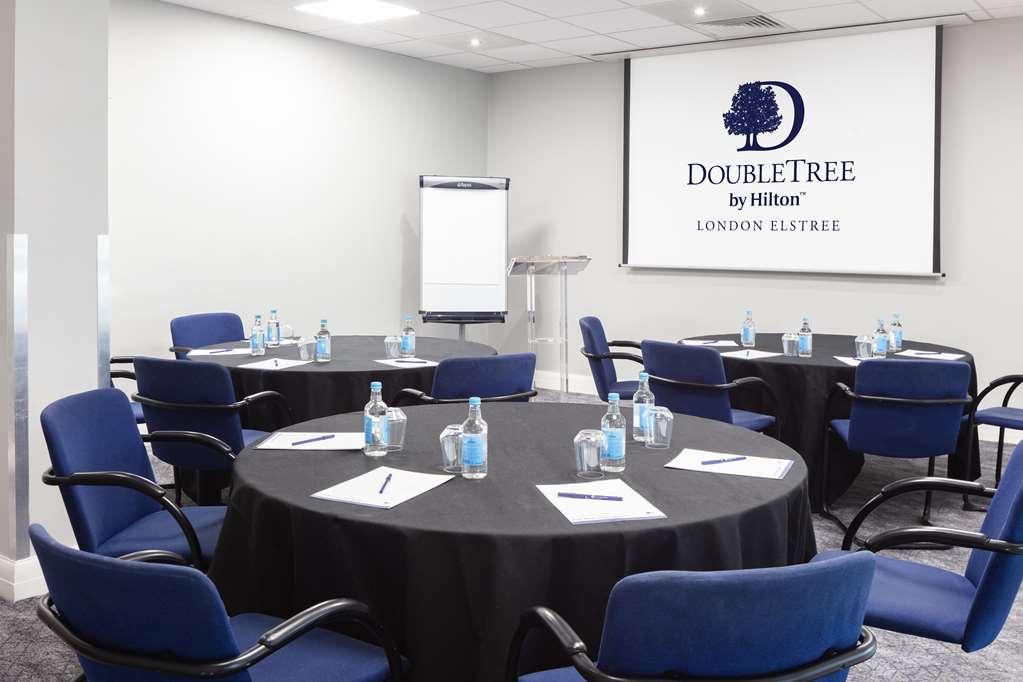 ホテル Doubletree By Hilton London Elstree ボーハムウッド 設備 写真