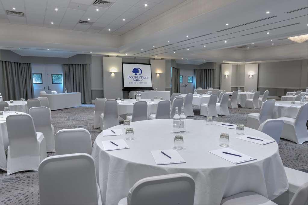 ホテル Doubletree By Hilton London Elstree ボーハムウッド 設備 写真