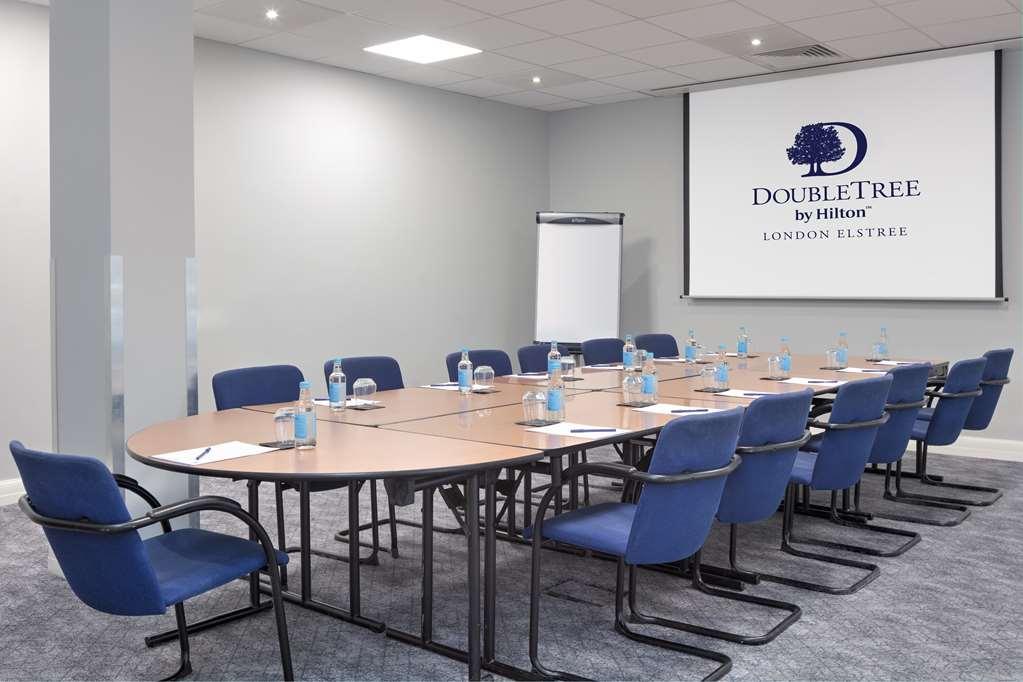 ホテル Doubletree By Hilton London Elstree ボーハムウッド 設備 写真