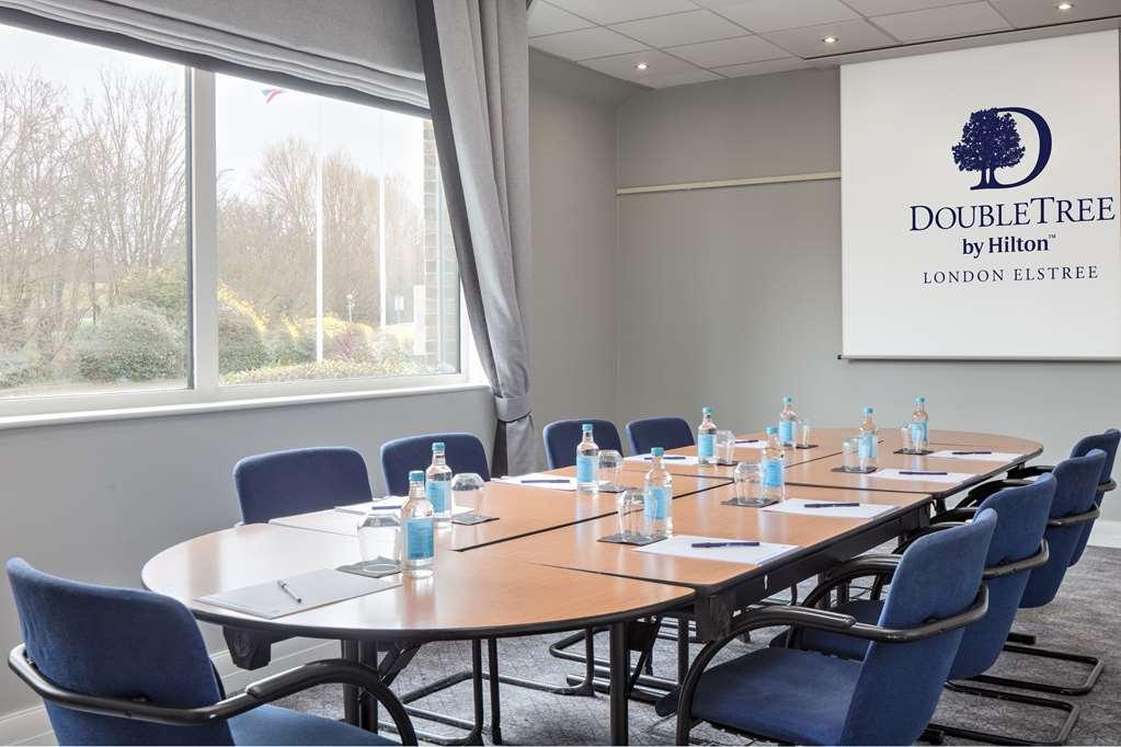 ホテル Doubletree By Hilton London Elstree ボーハムウッド 設備 写真
