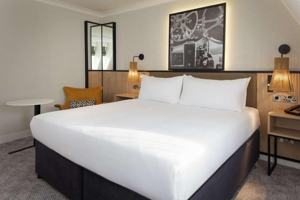 ホテル Doubletree By Hilton London Elstree ボーハムウッド 部屋 写真