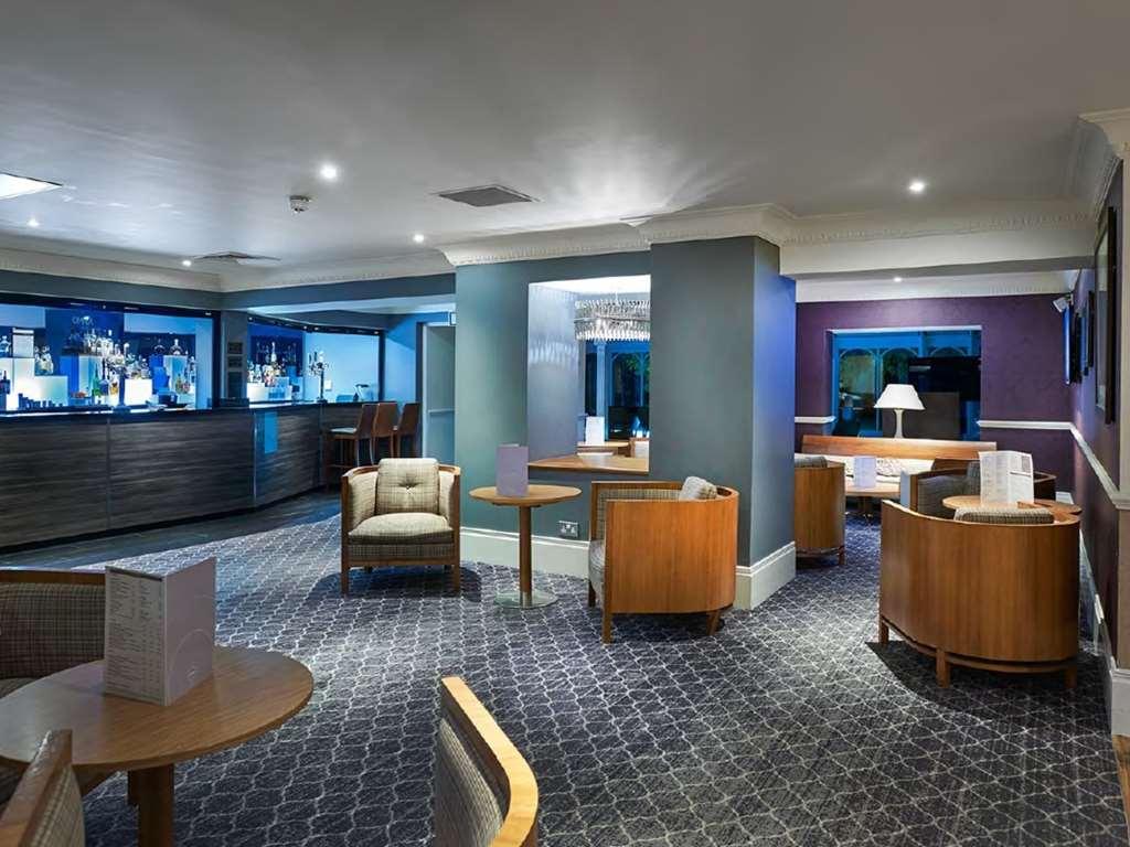 ホテル Doubletree By Hilton London Elstree ボーハムウッド レストラン 写真